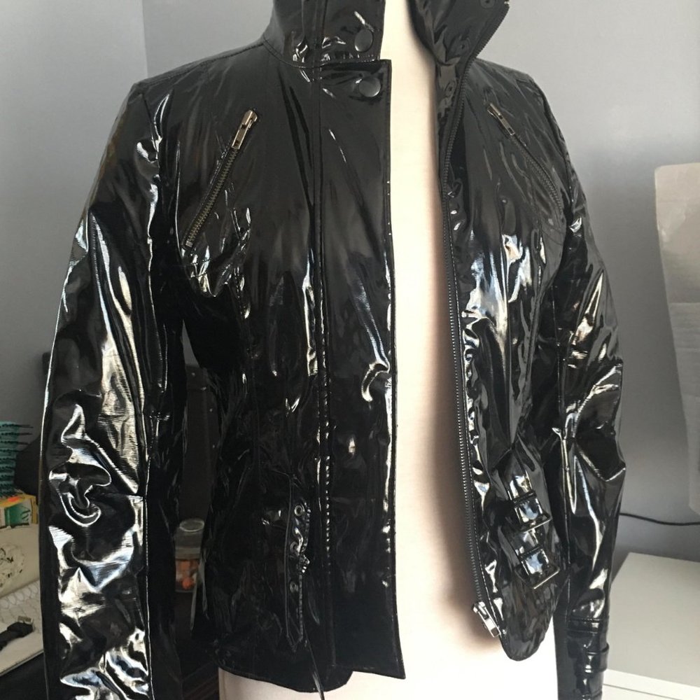DKNY  women imitation black patent down jacket